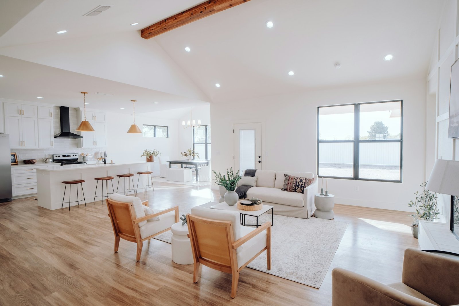 Luxury Vinyl (LVT / LVP)